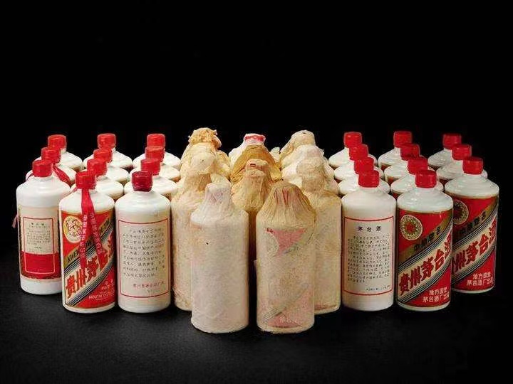 阿拉山口日照岚山回收酒价格哪里回收(附近上门回收茅台酒）?